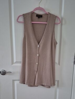 EUC Lightweight Sweater Vest With Mother-of-Pearl Buttons